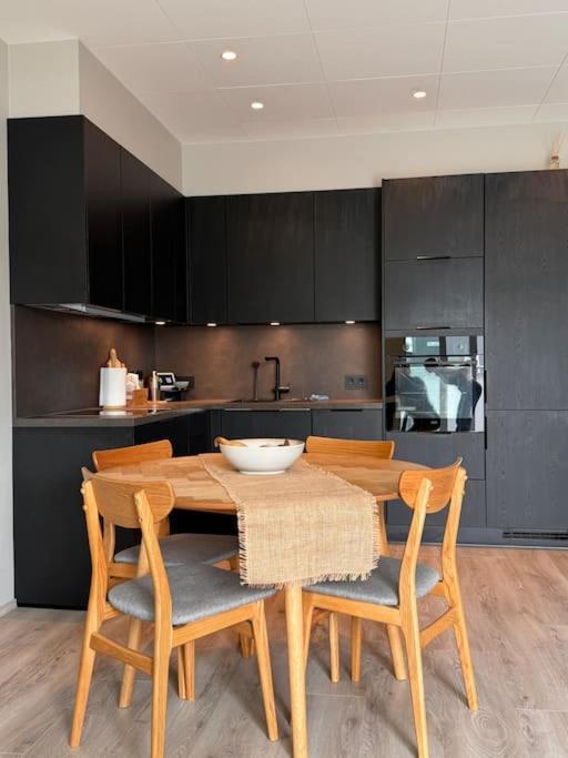 Nice & Cozy Two Bedroom Apartment With A Balcony Akureyri Exterior foto