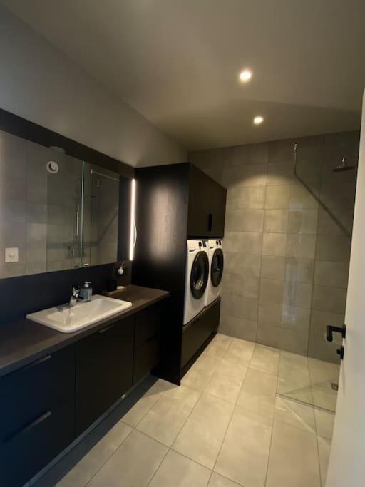 Nice & Cozy Two Bedroom Apartment With A Balcony Akureyri Exterior foto