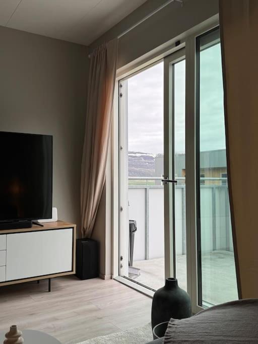 Nice & Cozy Two Bedroom Apartment With A Balcony Akureyri Exterior foto